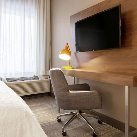 Hampton Inn Rockford Eksteriør billede