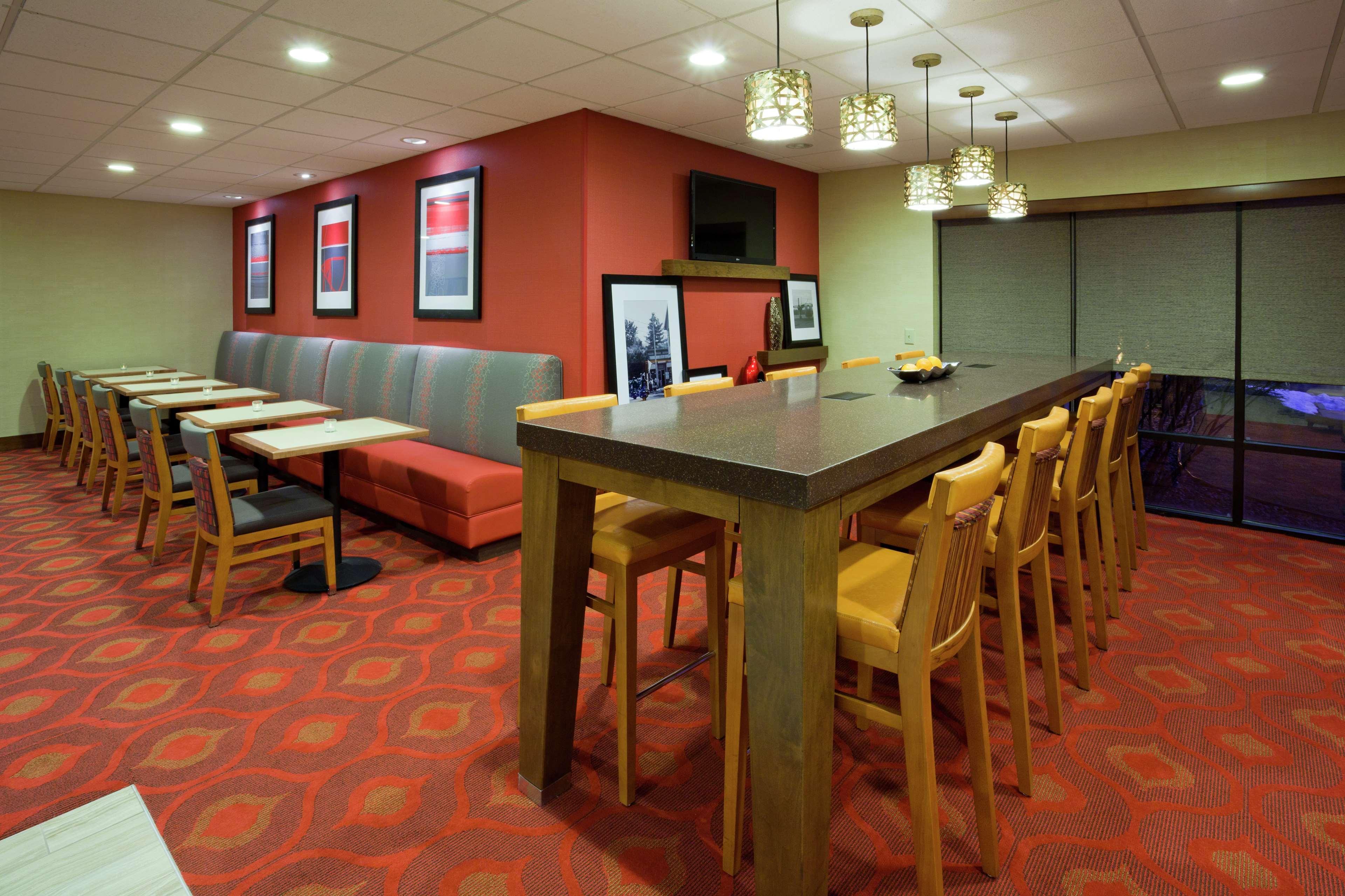 Hampton Inn Rockford Eksteriør billede