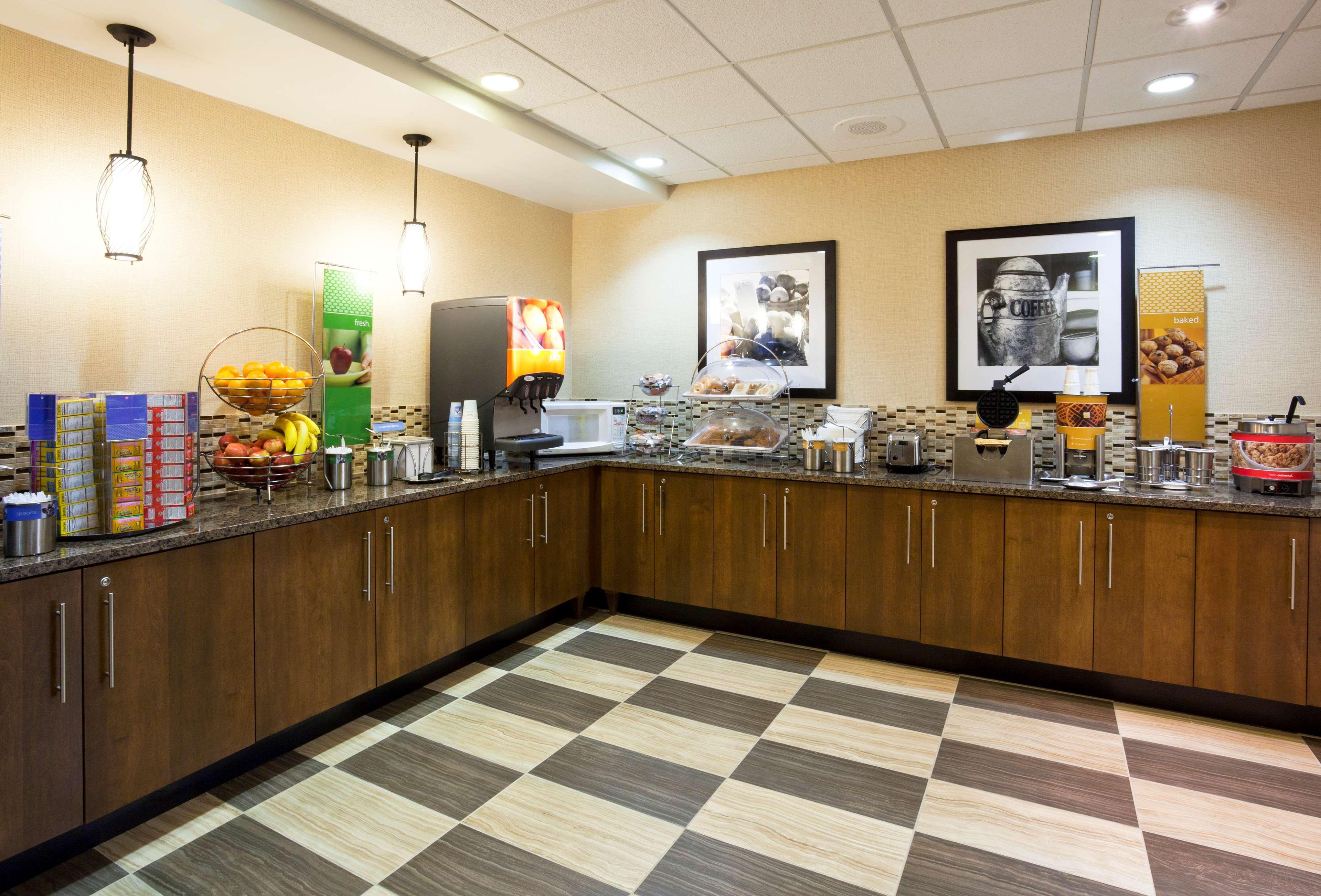 Hampton Inn Rockford Eksteriør billede