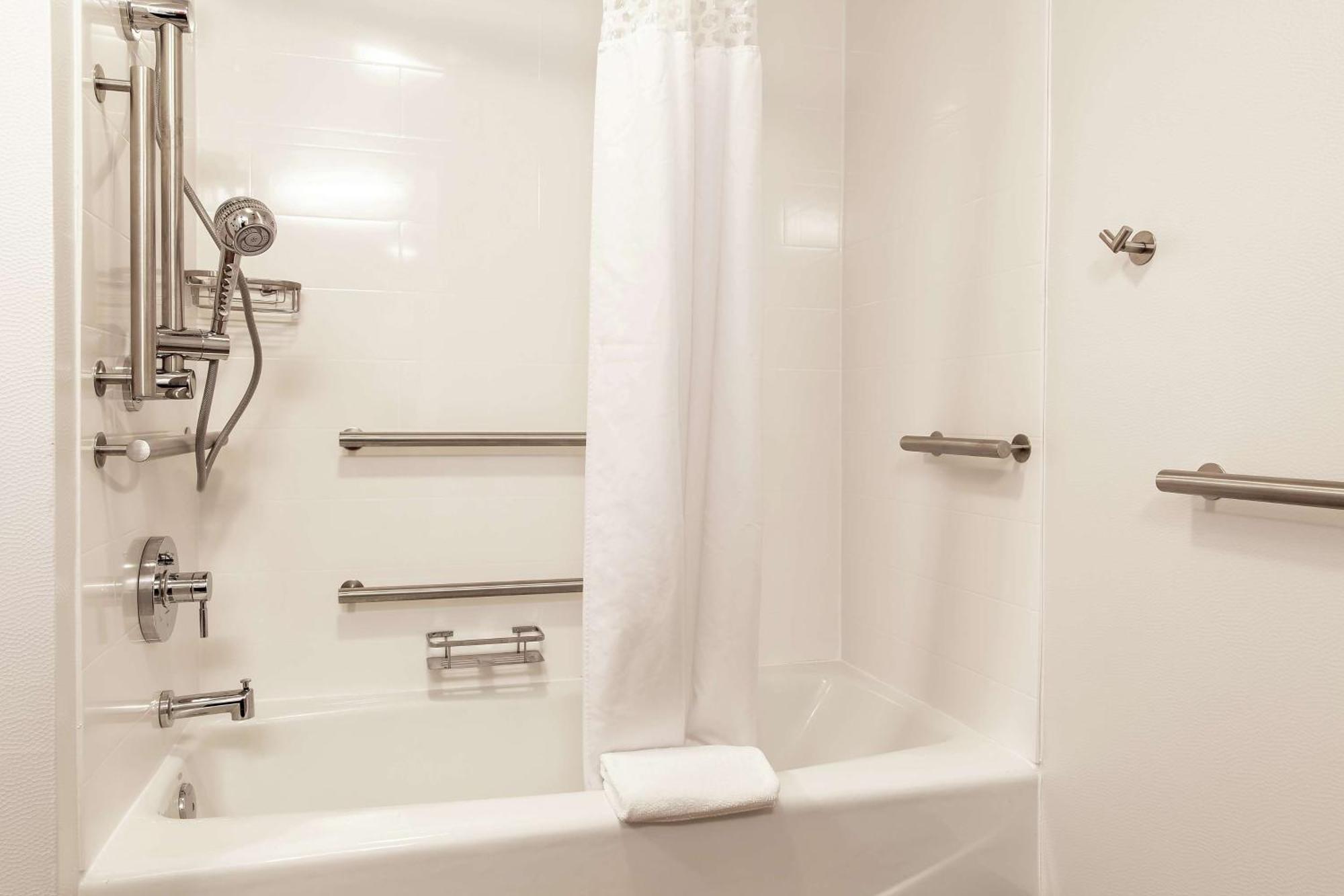 Hampton Inn Rockford Eksteriør billede